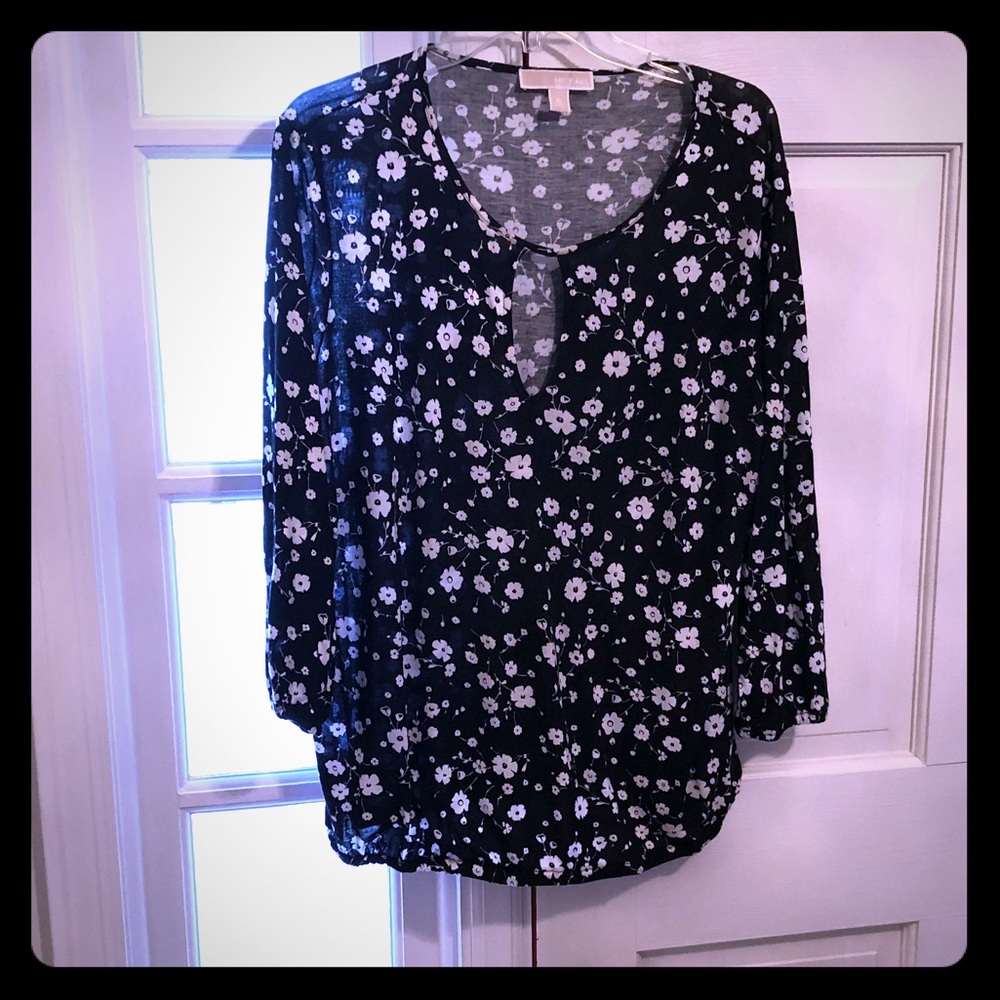 Michael Kors black and white floral top